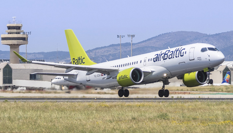 airBaltic przedłuża realizację kilku tras o zimę