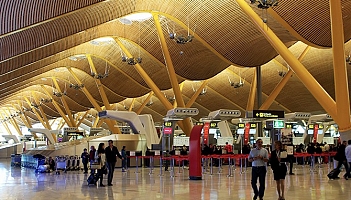 Obniżka opłat lotniskowych w Hiszpanii